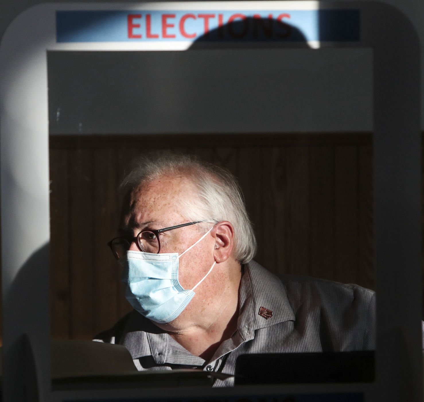 110320-qct-voting-jg-40.JPG